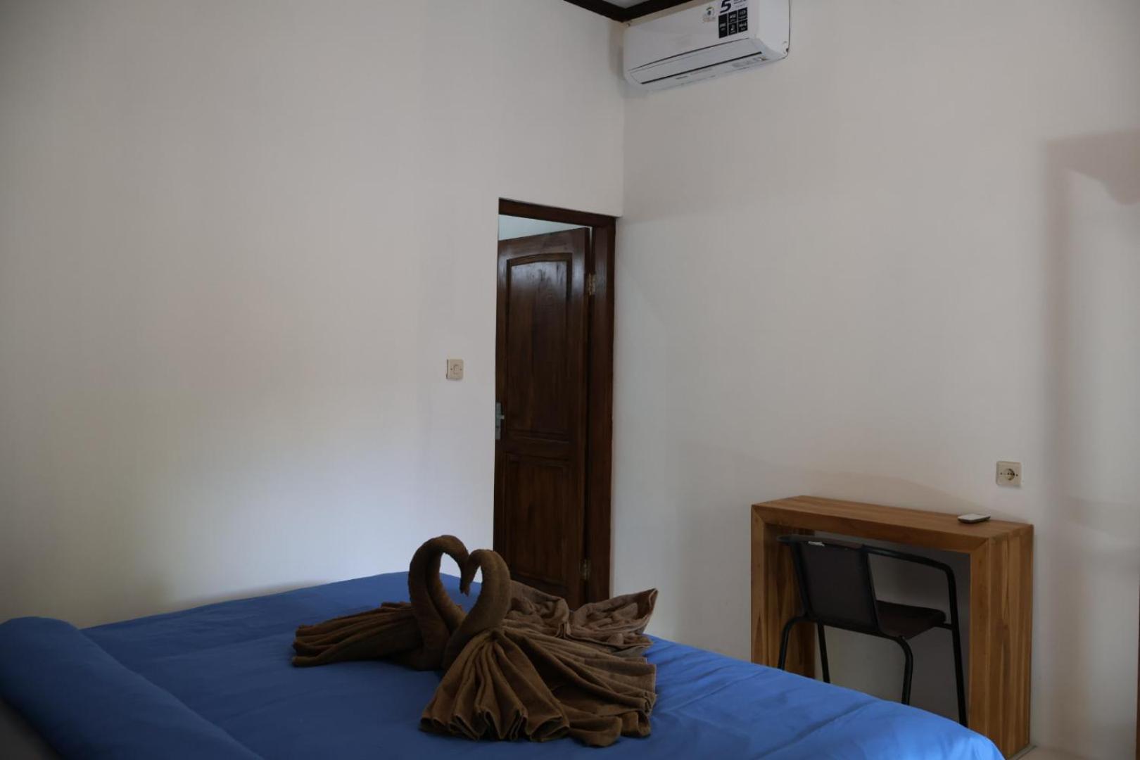 Rumah Tiga Gili Gili Air Esterno foto