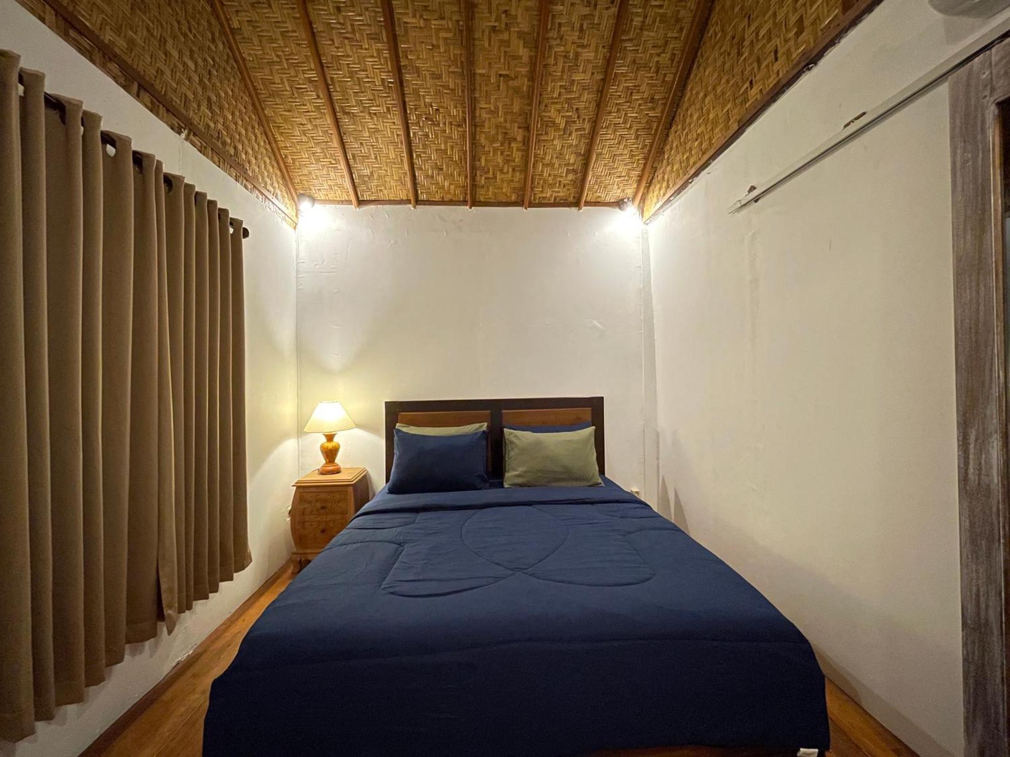 Rumah Tiga Gili Gili Air Esterno foto