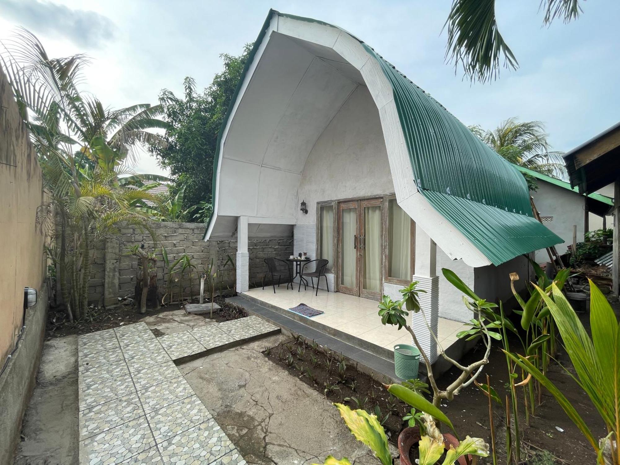 Rumah Tiga Gili Gili Air Esterno foto
