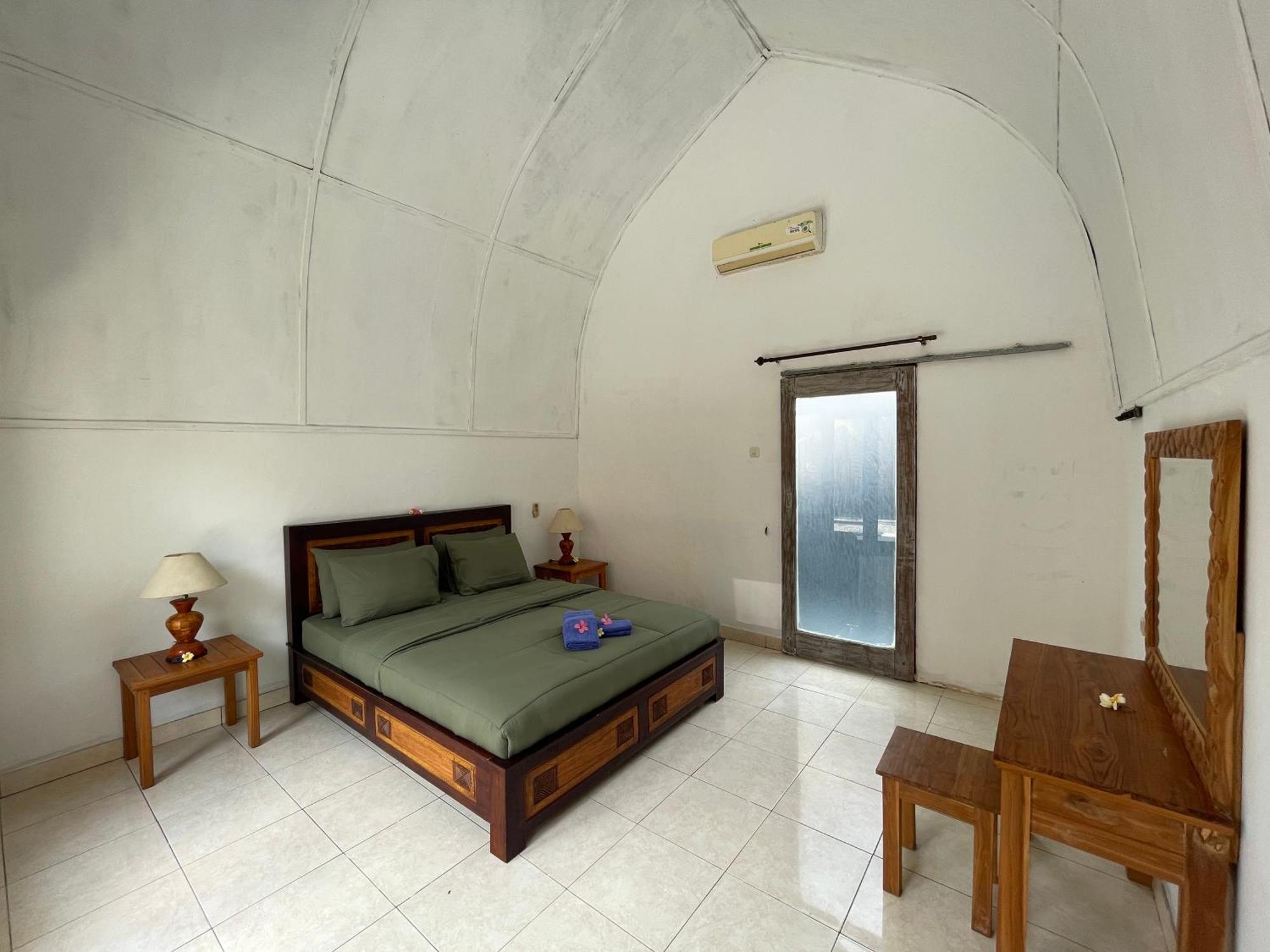 Rumah Tiga Gili Gili Air Esterno foto